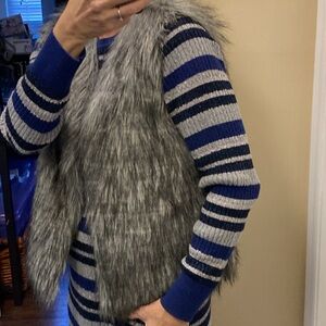 Wenxi faux hair vest
